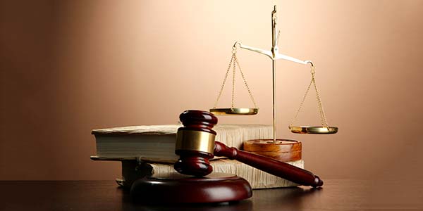 Giustizia materiale da tribunale